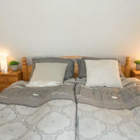 Bed En Breakfast Uitrust Lauwerzijl Exterior photo